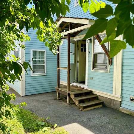 Traveler'S Den In Medford Lägenhet Exteriör bild